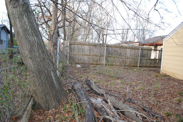 108 SE 22nd Street, Paris, TX 75460