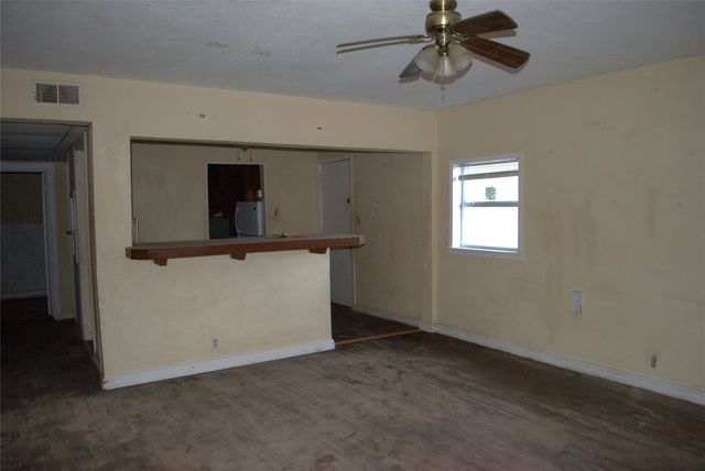 108 SE 22nd Street, Paris, TX 75460