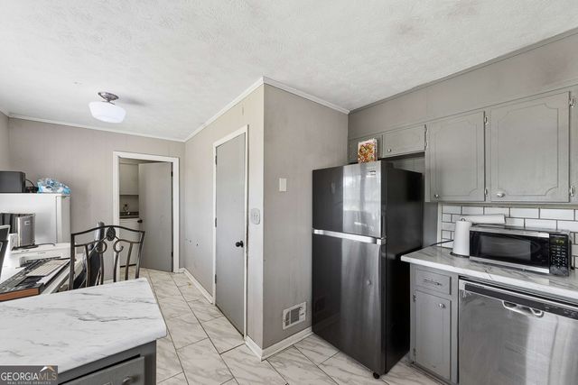 6852 Wendy Jean Drive, Morrow, GA 30260