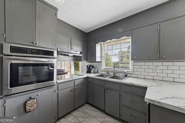 6852 Wendy Jean Drive, Morrow, GA 30260