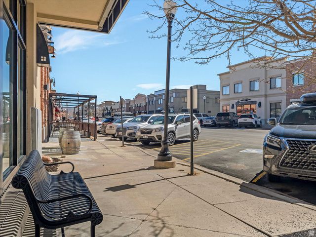 1684 W FOX HOLLOW LN #H12, Park City, UT 84098