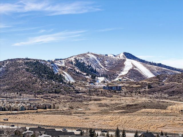 1684 W FOX HOLLOW LN #H12, Park City, UT 84098