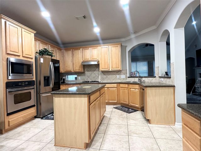 17815 Gables Bend Drive, Tomball, TX 77377