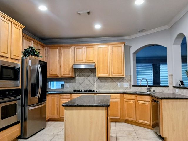 17815 Gables Bend Drive, Tomball, TX 77377