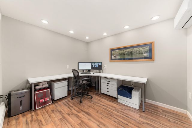 9427 N Riverside Park Dr, Nine Mile Falls, WA 99026