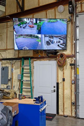 9427 N Riverside Park Dr, Nine Mile Falls, WA 99026