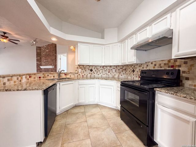 6806 RAINTREE FRST, San Antonio, TX 78233