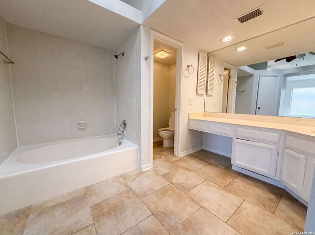 6806 RAINTREE FRST, San Antonio, TX 78233