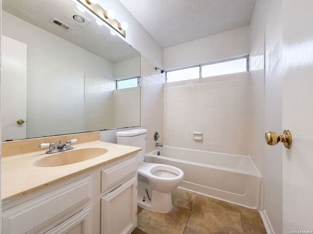 6806 RAINTREE FRST, San Antonio, TX 78233