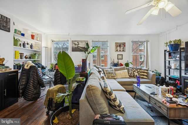 916 CLINTON ST, Philadelphia, PA 19107