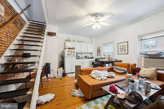 916 CLINTON ST, Philadelphia, PA 19107