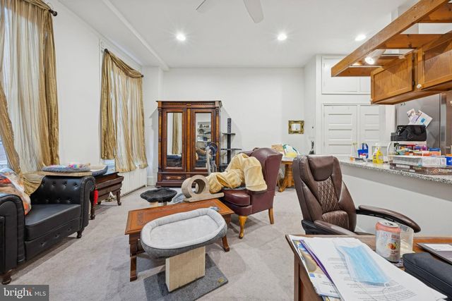 916 CLINTON ST, Philadelphia, PA 19107