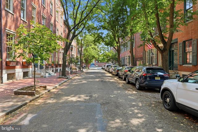 916 CLINTON ST, Philadelphia, PA 19107
