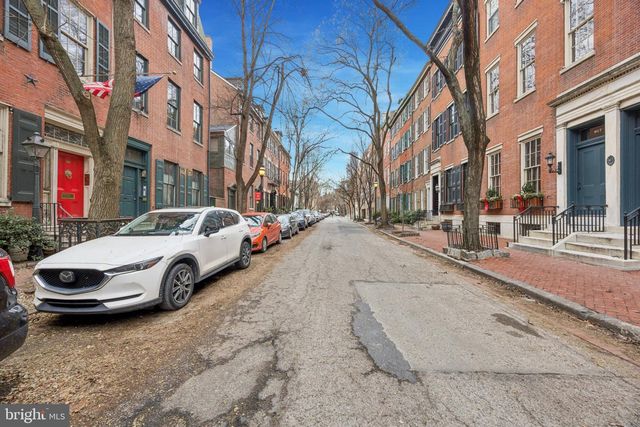 916 CLINTON ST, Philadelphia, PA 19107