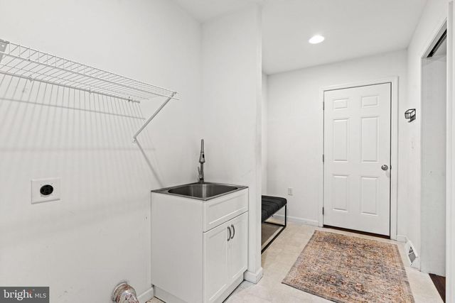 7020 BEECH TREE DR, Harrisburg, PA 17111