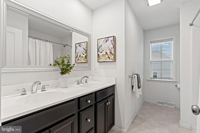 7020 BEECH TREE DR, Harrisburg, PA 17111