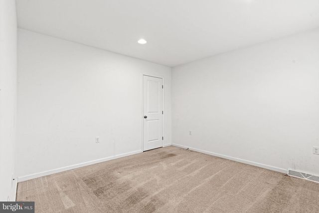 7020 BEECH TREE DR, Harrisburg, PA 17111