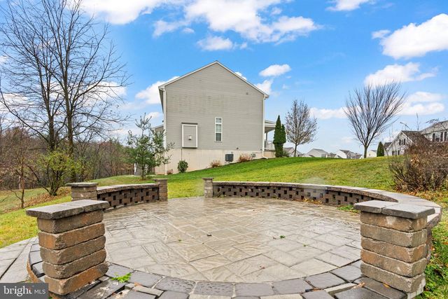 7020 BEECH TREE DR, Harrisburg, PA 17111