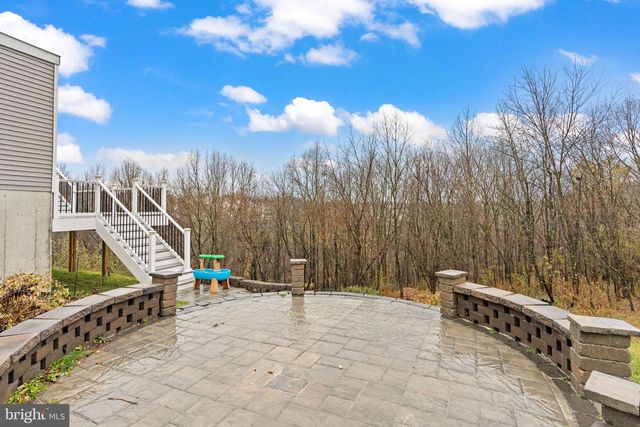 7020 BEECH TREE DR, Harrisburg, PA 17111