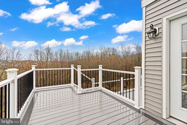 7020 BEECH TREE DR, Harrisburg, PA 17111