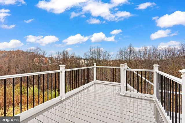 7020 BEECH TREE DR, Harrisburg, PA 17111