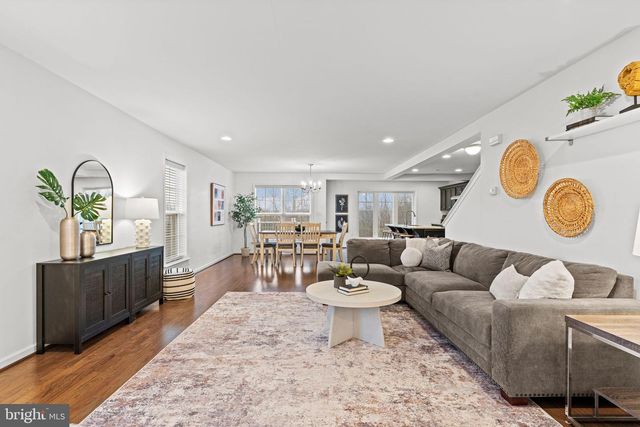 7020 BEECH TREE DR, Harrisburg, PA 17111