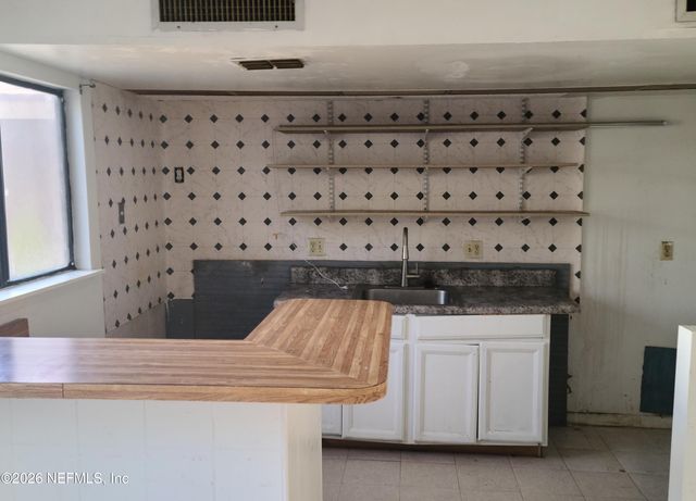 8231 VIRGO Street, Jacksonville, FL 32216