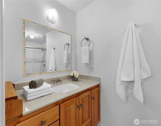 13800 SE 21st Street, Bellevue, WA 98005