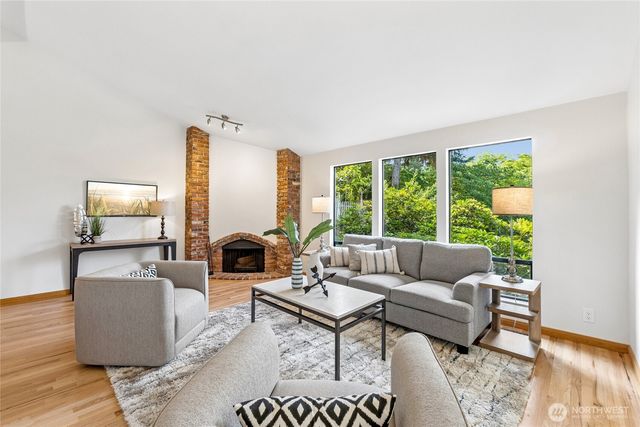 13800 SE 21st Street, Bellevue, WA 98005