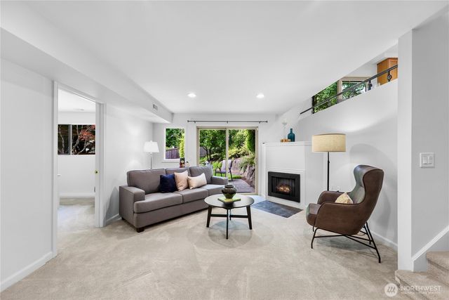 13800 SE 21st Street, Bellevue, WA 98005