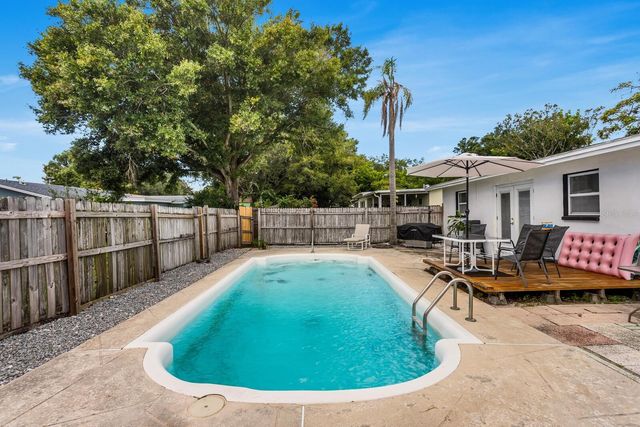 407 OCEAN COURT, Largo, FL 33756