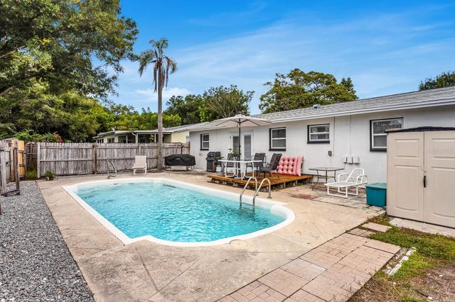 407 OCEAN COURT, Largo, FL 33756