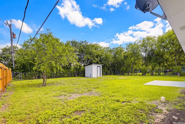 130 CHADWICK DR, San Antonio, TX 78227