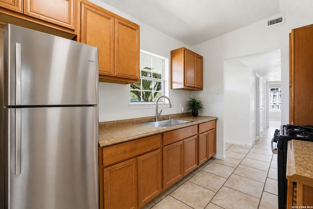 130 CHADWICK DR, San Antonio, TX 78227