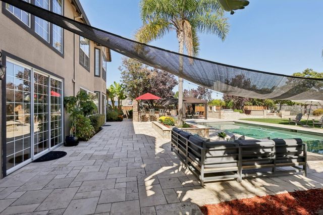 2276 Bentley Ridge Drive, San Jose, CA 95138