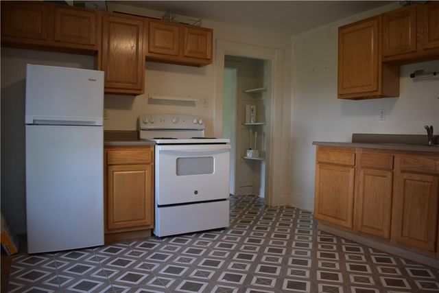 638 Pittsburgh St 2, Springdale Boro, PA 15144