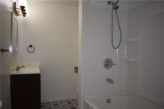 638 Pittsburgh St 2, Springdale Boro, PA 15144