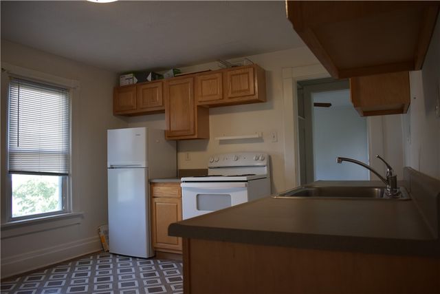 638 Pittsburgh St 2, Springdale Boro, PA 15144