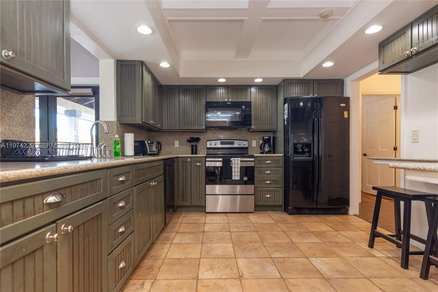 11945 SW 54th St, Cooper City, FL 33330