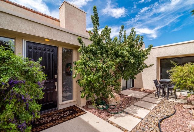 645 Hospitality Drive, Rancho Mirage, CA 92270