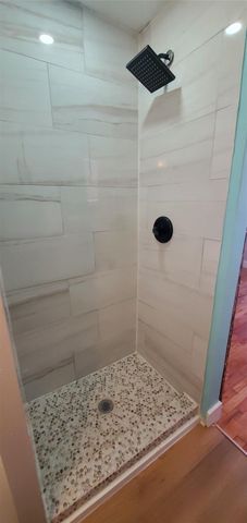 4511 Avenue Q, Galveston, TX 77551