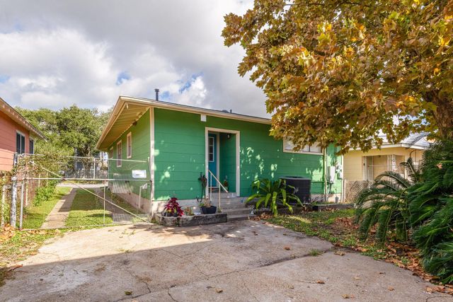 4511 Avenue Q, Galveston, TX 77551