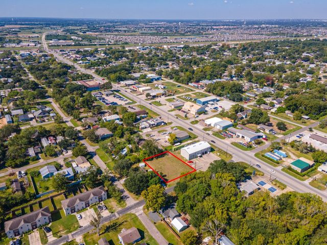 4618 11th Street, Bacliff, TX 77518