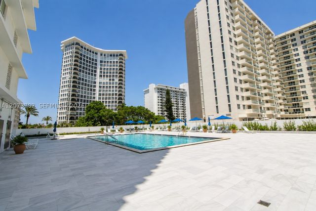 5601 Collins Ave 1009, Miami Beach, FL 33140