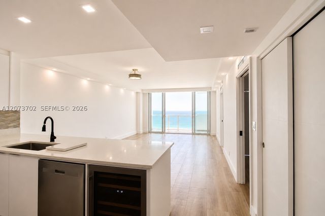 5601 Collins Ave 1009, Miami Beach, FL 33140