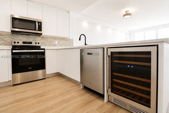 5601 Collins Ave 1009, Miami Beach, FL 33140