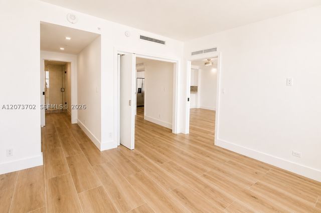 5601 Collins Ave 1009, Miami Beach, FL 33140