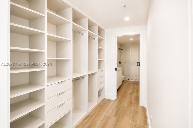 5601 Collins Ave 1009, Miami Beach, FL 33140