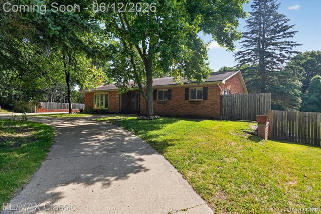 2939 Shirley Street, Highland Charter Township, MI 48380