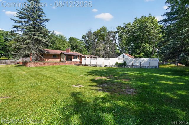 2939 Shirley Street, Highland Charter Township, MI 48380